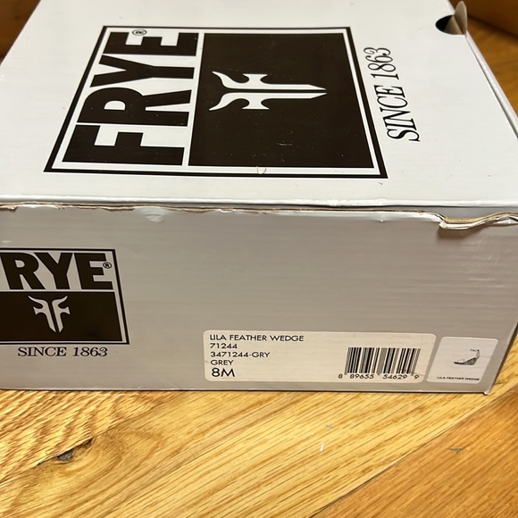 Frye wedge - Picture 8 of 8